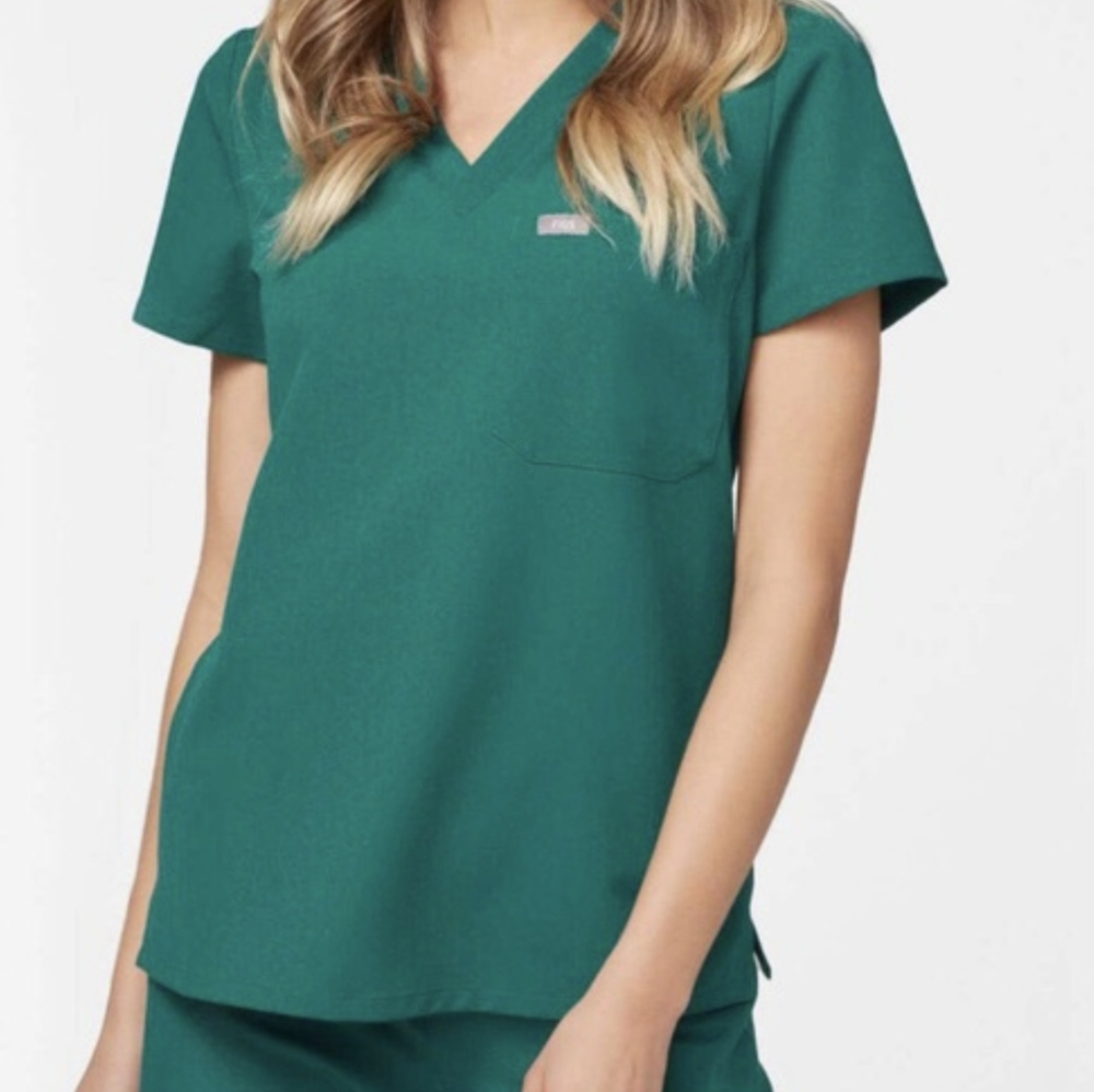 Figs Hunter Green Catarina Top, M